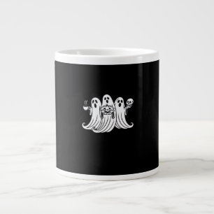 Griezelige koffie slurpende pompoen houdende grote koffiekop