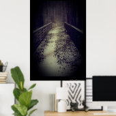 Griezelige Nevelige Wandelbrug Poster (Thuiskantoor)