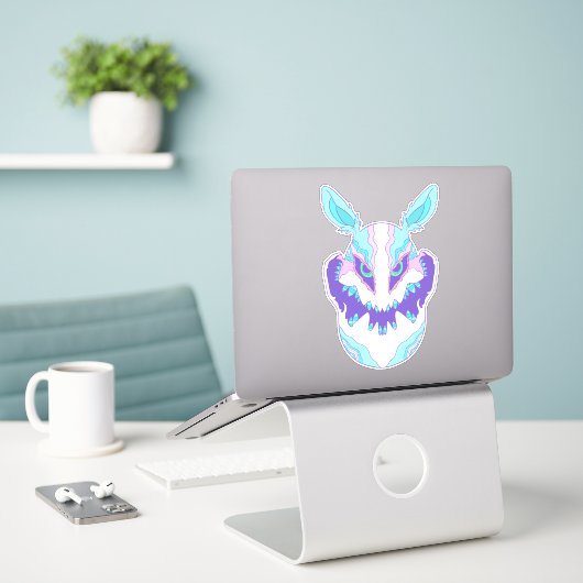 Griezelige Paashaas Sticker (Laptop op bureau)