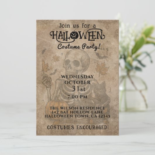 Griezelige Skelet Halloween Feest Uitnodiging (Staand voorkant)