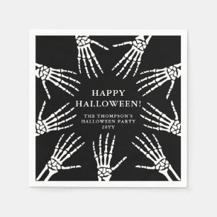 Griezelige skelet hand botten op zwarte Halloween Servet