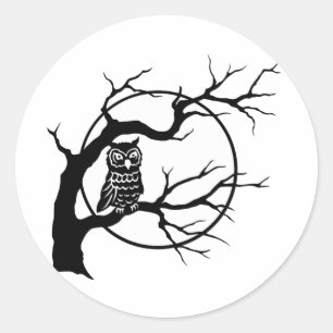 Griezelige uil op kale boom Silhouette Halloween Ronde Sticker