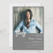 Grijs 30e verjaardag foto uitnodiging (Voorkant)