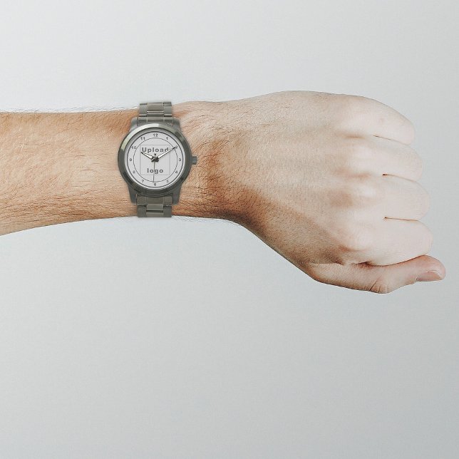 Grijs bedrijfsmerk op Mannen Horloge (Your business logo with gray background on men's watch.)