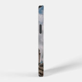 GRIJS BETONNEN GEBOUW ONDER BEWOLKTE LUCHT GEDUREN iPhone HOESJE (Rechterkant)