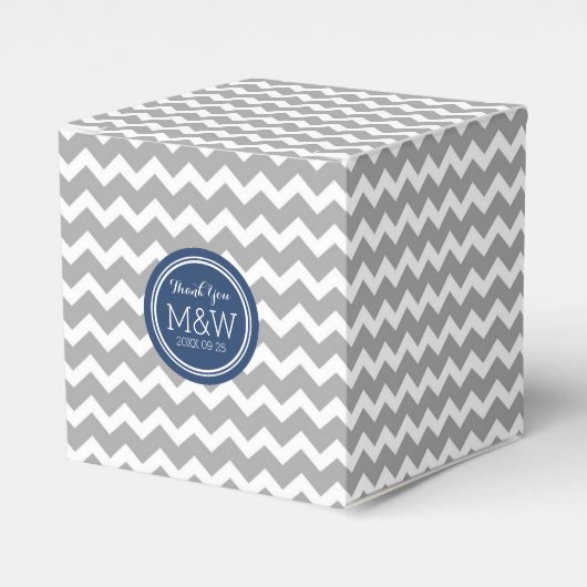Grijs Blauw Chevron Bruiloft Monogram Favor Box Bedankdoosjes (Voorkant Zijde)