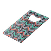 Grijs, Blauwgroen en koraal met Chevron Pattern Creditkaart Flessenopener (Achterkant Gekanteld)