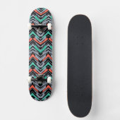 Grijs, Blauwgroen en koraal met Chevron Pattern Persoonlijk Skateboard (Voorkant)