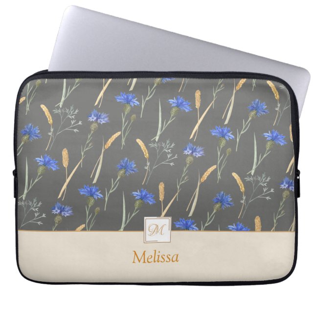 Grijs Bloemen Wildflower Monogram Laptop Sleeve (Voorkant)