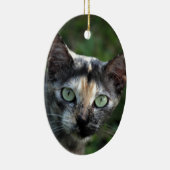 Grijs Bruine Witte Kat met Groene Ogen Keramisch Ornament (Rechts)
