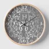 Grijs Elegant Bloei Monogram Klok (Voorkant)