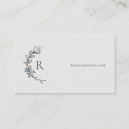 Grijs Elegant Bloemen Waterverf Botanische kuif Visitekaartje (Voorkant)