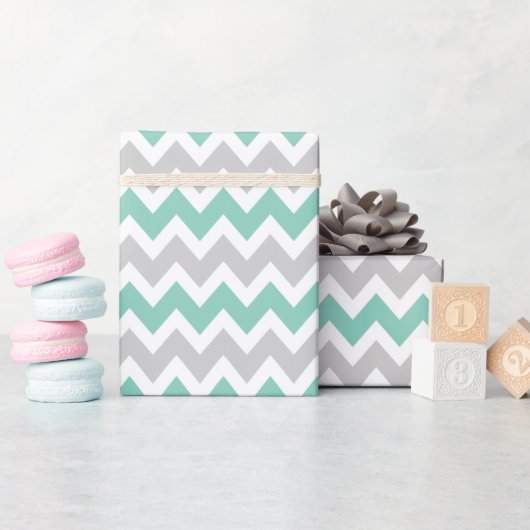 Grijs en Aqua Zigzag Chevron Stripes Cadeaupapier (Baby Shower)