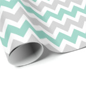Grijs en Aqua Zigzag Chevron Stripes Cadeaupapier (Rol Hoek)