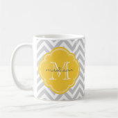 Grijs en Geel Chevron Aangepast monogram Koffiemok (Links)