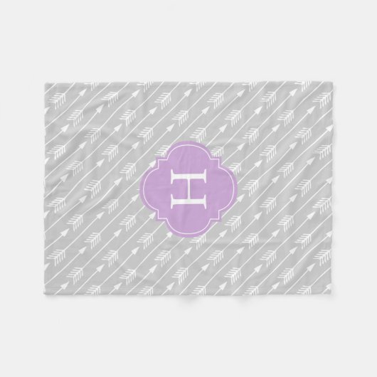 Grijs en Lavendel Monogrammed Pijlen Patroon Fleece Deken (Voorkant (Horizontaal))