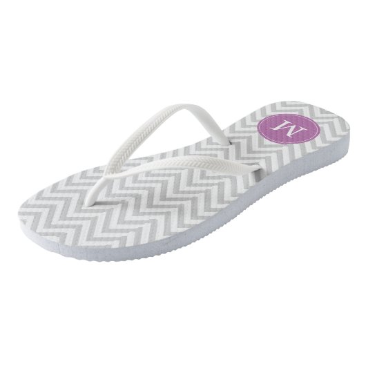 Grijs en Paarse Chevrons Monogram Teenslippers (Schuin)