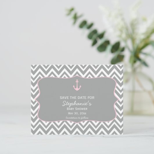 Grijs en pastel Roze Chevron Nautisch Baby shower Aankondigingskaart (Staand voorkant)