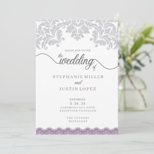 Grijs en Stoffig Paarse Scroll Bruiloft Uitnodigin Kaart (Staand voorkant)