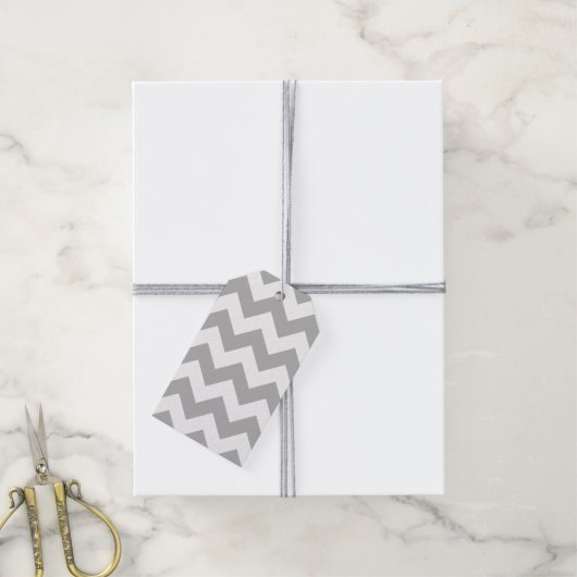 Grijs en wit Chevron Cadeaulabel (Met Touw)