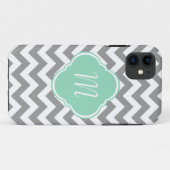 Grijs en wit Chevron Stripe Aangepast monogram Case-Mate iPhone Case (Achterkant (horizontaal))