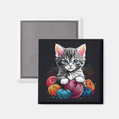 Grijs en wit katje met garen magneet (Voorkant / Achterkant)