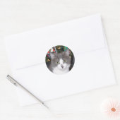 Grijs en wit Kerst kat Ronde Sticker (Envelop)