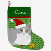 Grijs en wit Kerstman kat gepersonaliseerd Kleine Kerstsok (Voorkant)