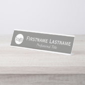 Grijs en wit - Logo, naam, titel Bureau Naambordje (Voorkant)