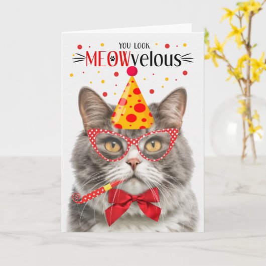 Grijs en Wit Marmeren Kat MEOWvelous Verjaardag Kaart (Gele Bloem)