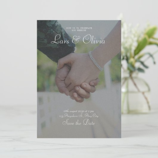 Grijs en Wit Minimalistische Papier textuur Weddin Kaart (Staand voorkant)