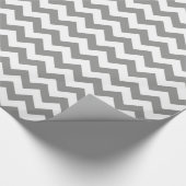 Grijs en wit moderne Chevron Cadeaupapier (Hoek)