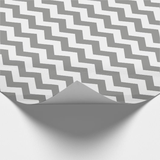 Grijs en wit moderne Chevron Cadeaupapier (Hoek)