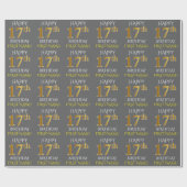 Grijs Faux Gold "HAPPY 17th BIRTHDAY" Cadeaupapier (Vlak)