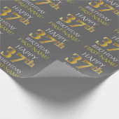 Grijs Faux Gold "HAPPY 37th BIRTHDAY" Cadeaupapier (Hoek)