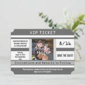 Grijs Fotokaartje Sla de datum Bruiloft Kaart op (Staand voorkant)