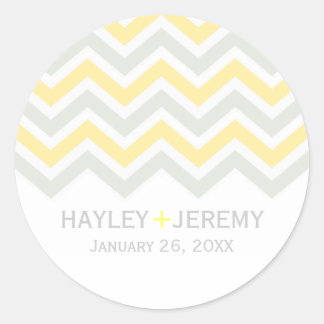 Grijs & Geel Chevron Trouwsticker Ronde Sticker