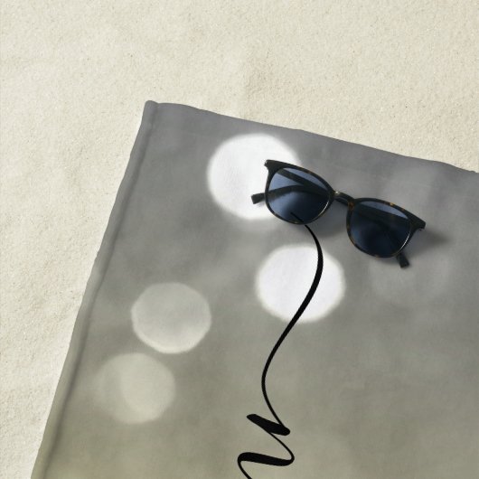 Grijs geel sprankelend bokeh Aangepaste naam Strandlaken (In situ)