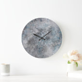 Grijs getextureerde betonwandachtergrond grote klok (Huis)