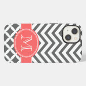 Grijs houtskool en koraal chevron monogram iPhone hoesje (Achterkant horizontaal)