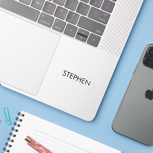 Grijs minimalistisch aangepaste naam  sticker (Laptop met iPhone)