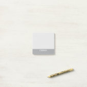 Grijs minimalistische aangepaste naam post-it® notes (Op bureau)