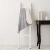 Grijs oppervlak sherpa deken (In situ)