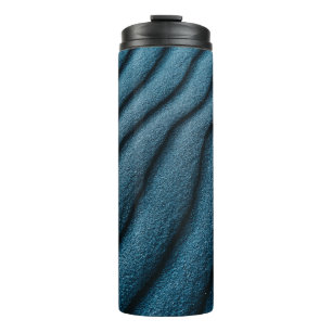 Grijs oppervlak thermosbeker