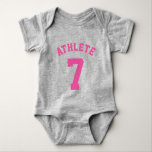 Grijs & Roze Baby | Sporttrui ontwerp Romper<br><div class="desc">Grijs & Roze Baby | Sport Jersey Design · Baby Football Bodysuit</div>