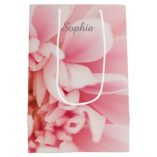 Grijs script naam, grote roze bloem medium cadeauzakje (Achterkant)