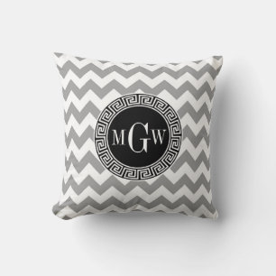 Grijs Wit Chevron Zwarte Griekse Sleutel 3 Monogra Kussen