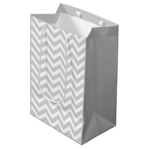 Grijs & Wit Dik Chevron Huwelijk Verjaardag V1 Medium Cadeauzakje