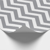 Grijs & Wit Dik Chevron Huwelijk Verjaardag V2 Cadeaupapier (Hoek)