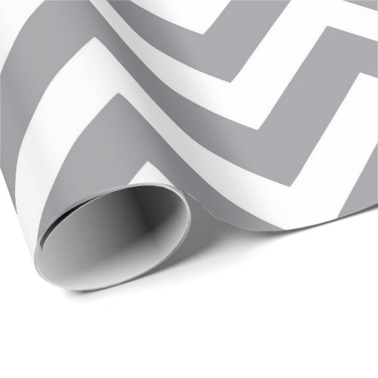 Grijs & Wit Dik Chevron Huwelijk Verjaardag V2 Cadeaupapier (Rol Hoek)